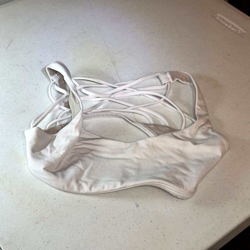 White Lululemon Strappy Athletic Bra Top (size estimated XS)